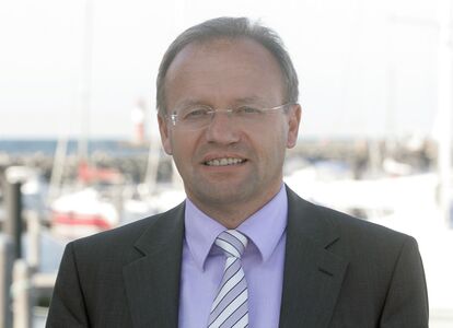Carl Gerken, Geschäftsführer Carl Gerken, Geschäftsführer
